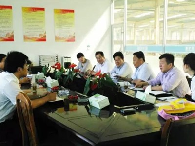 濰坊市人社局攜安丘市人社局考察組一行到科靈考察指導(dǎo)工作